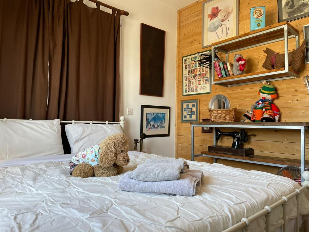 Mp Cozy Apartment Near The Sea Paphos Exterior foto